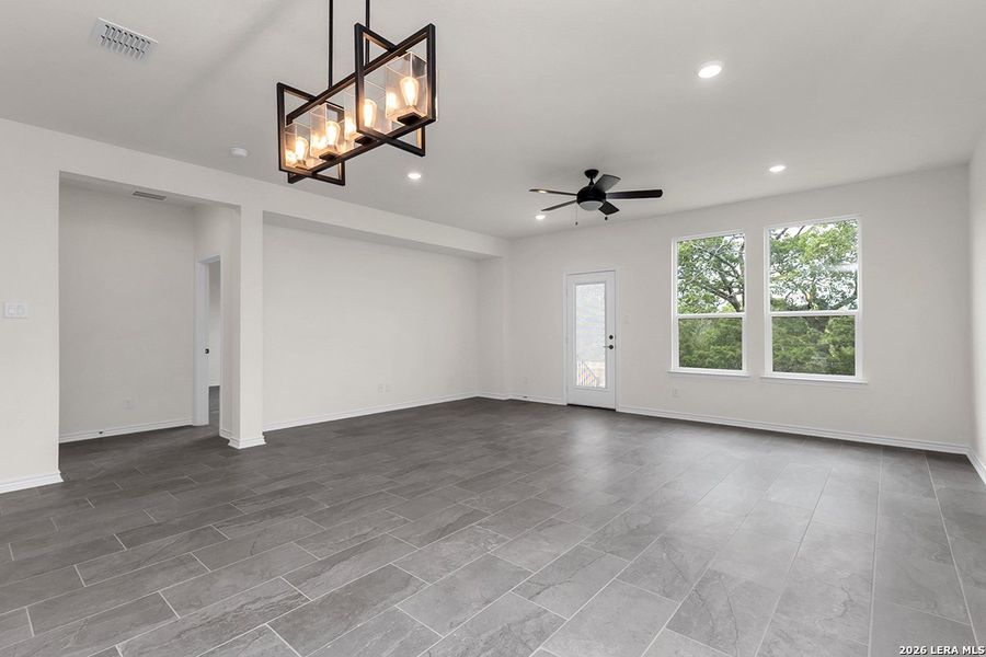 Spacious, unfurnished interior of a new home in Shoreline Park - Classic Collection, Boerne (Image 16).