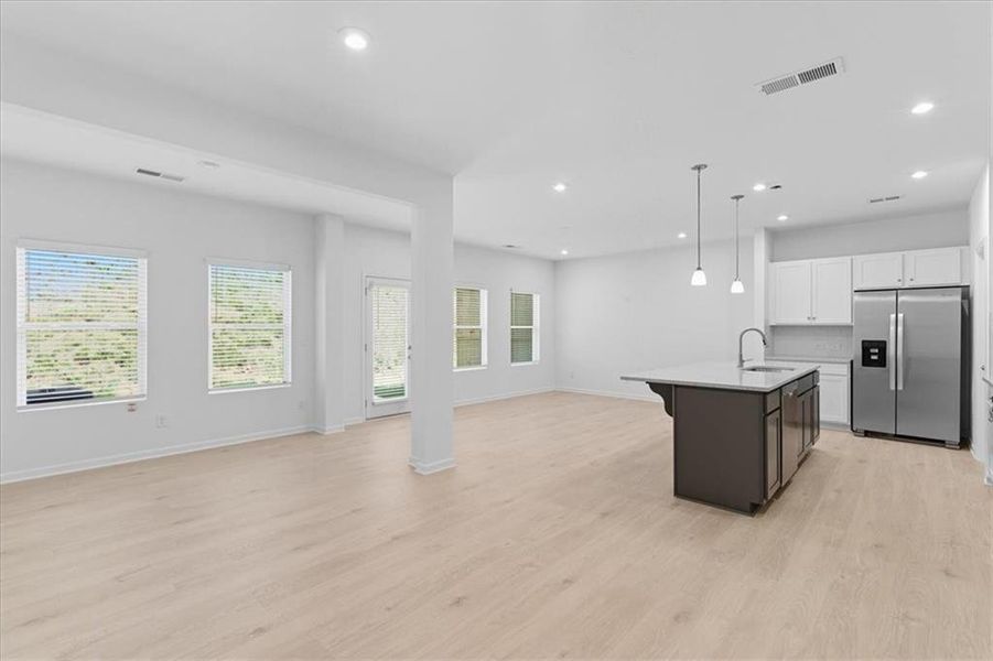 Spacious, unfurnished interior of a new home in Park Center Pointe, Austell (Image 19).