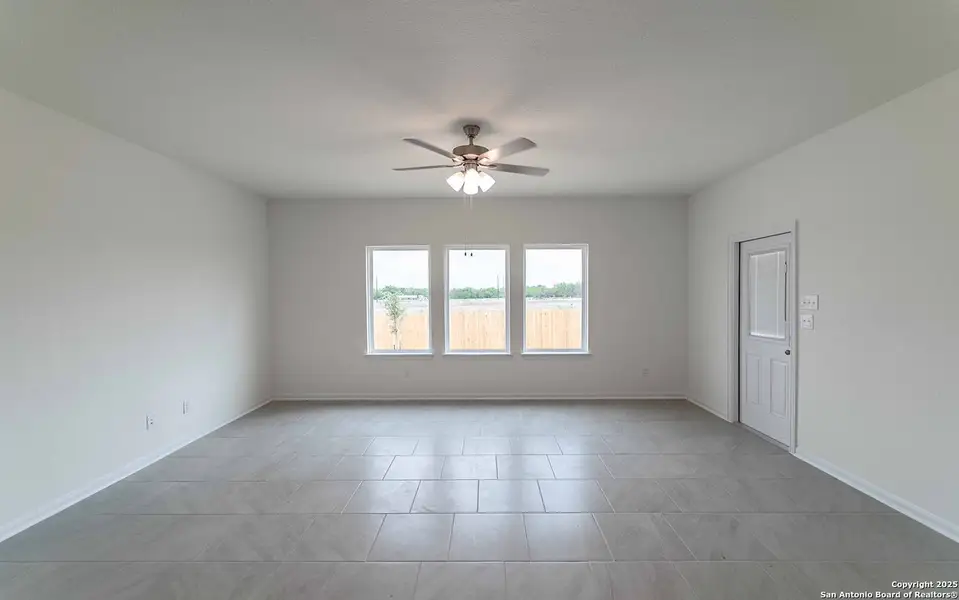 Spacious, unfurnished interior of a new home in Hickory Ridge, Elmendorf (Image 6). Spacious, unfurnished interior of a new home in Hickory Ridge, Elmendorf (Image 6).