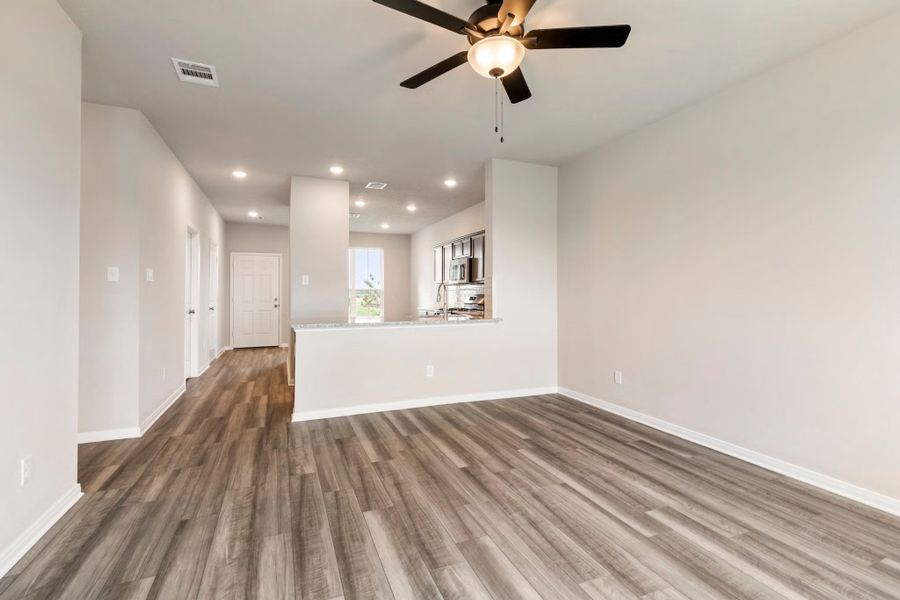 Spacious, unfurnished interior of a new home in Eastern Wells, Jarrell (Image 58).