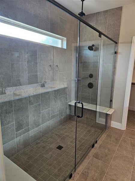Close-up of interior finishes inside a home in Pecan Grove, Whitesboro (Image 10).
