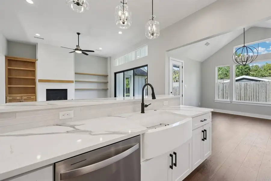 Furnished interior view inside a new home in , Grapevine (Image 6).