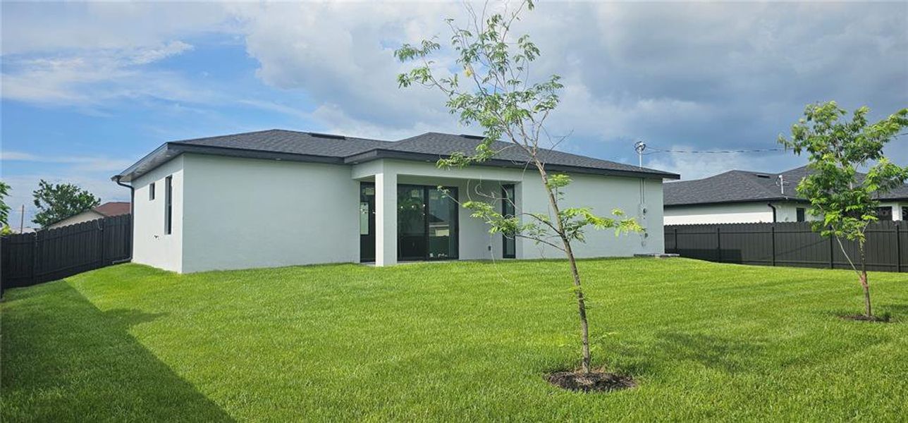 Exterior details and patio area of a home in , Cape Coral (Image 15). Exterior details and patio area of a home in , Cape Coral (Image 15).