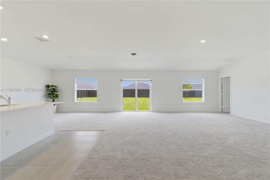 Spacious, unfurnished interior of a new home in , Homestead (Image 25).