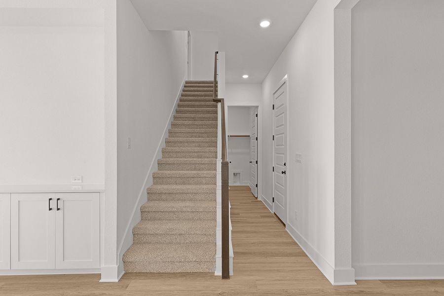 Spacious, unfurnished interior of a new home in Lariat, Liberty Hill (Image 64).