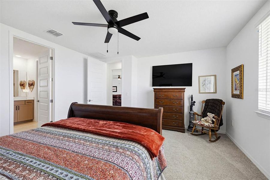 Furnished interior view inside a new home in The Grove at Stuart Crossing - Signature Series, Bartow (Image 10). Furnished interior view inside a new home in The Grove at Stuart Crossing - Signature Series, Bartow (Image 10).