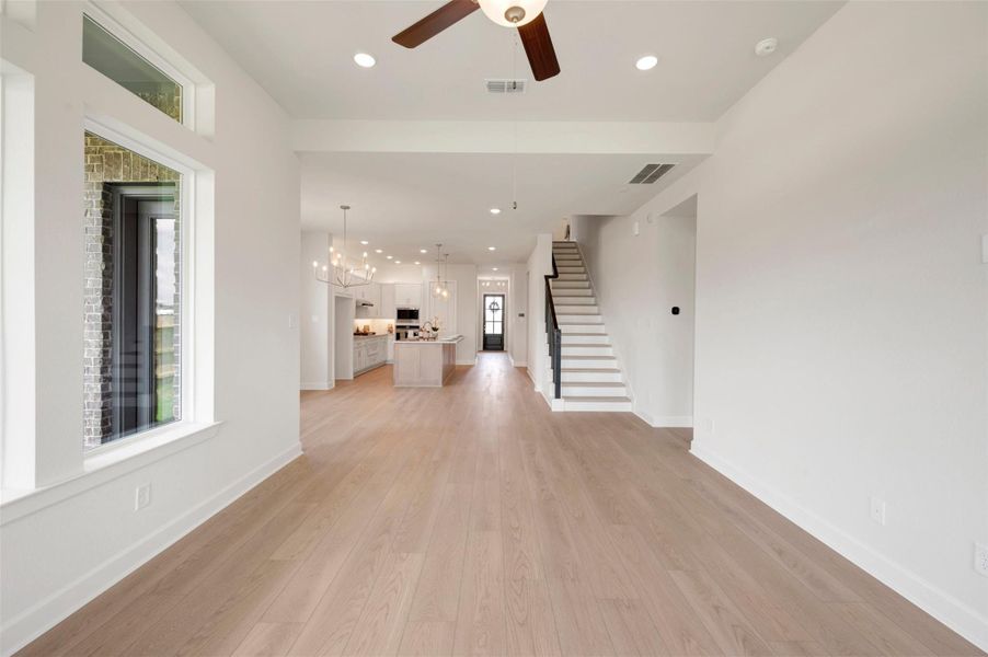 Spacious, unfurnished interior of a new home in Grange - Reserve Collection, Katy (Image 17).