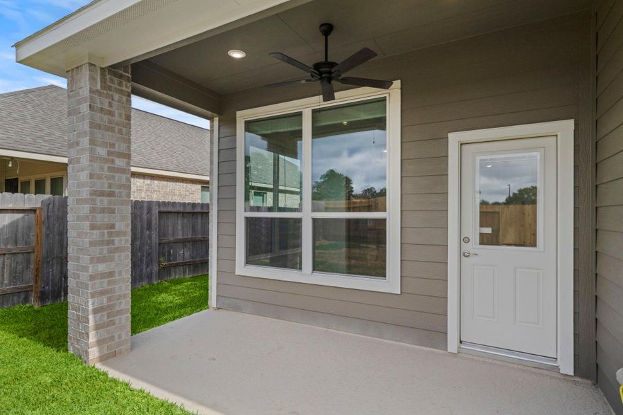 Exterior details and patio area of a home in Emory Glen, Magnolia (Image 3).