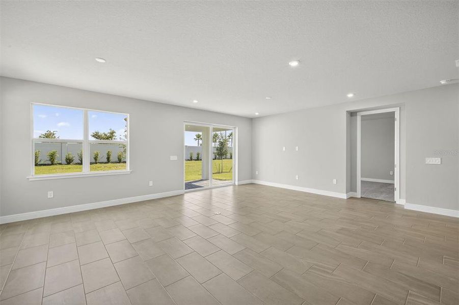 Spacious, unfurnished interior of a new home in Wellen Park, Venice (Image 26).