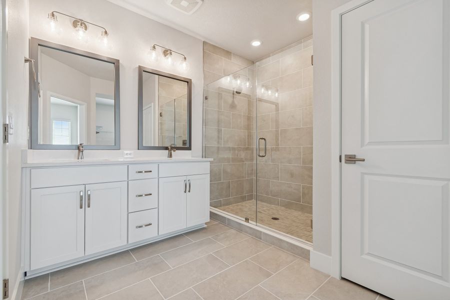 Furnished interior view inside a new home in Emerald Landing at Waterside at Lakewood Ranch – Towns, Sarasota (Image 6).