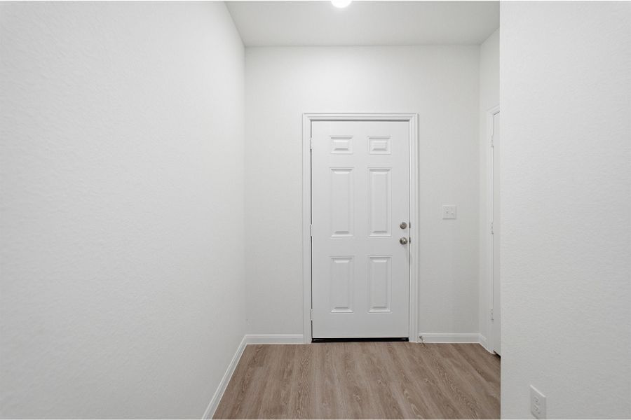 Spacious, unfurnished interior of a new home in The Canopies, Splendora (Image 25).