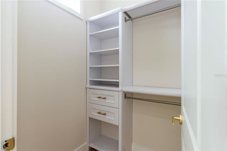 Spacious, unfurnished interior of a new home in , Tampa (Image 83).