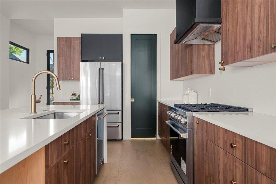 Kitchen - Thor appliances, quartz countertops, walk in pantry Kitchen - Thor appliances, quartz countertops, walk in pantry