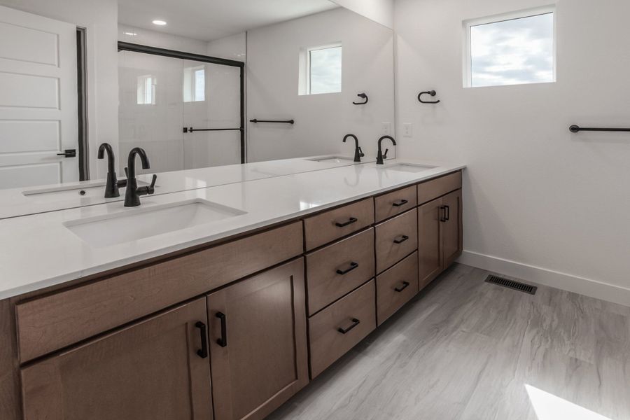 Furnished interior view inside a new home in Prairie Song, Windsor (Image 17).
