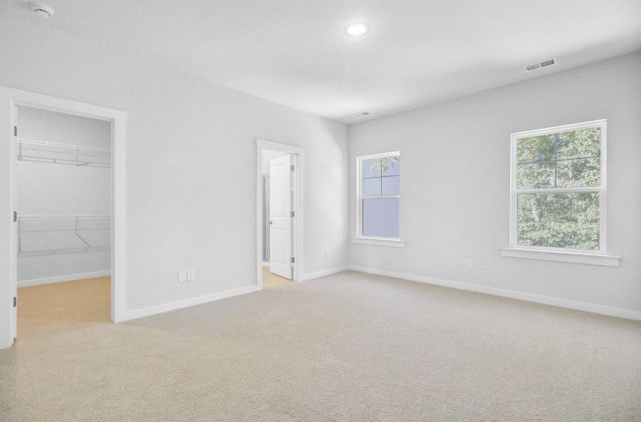 Spacious, unfurnished interior of a new home in Indigo Grove Townhomes, Johns Island (Image 32).
