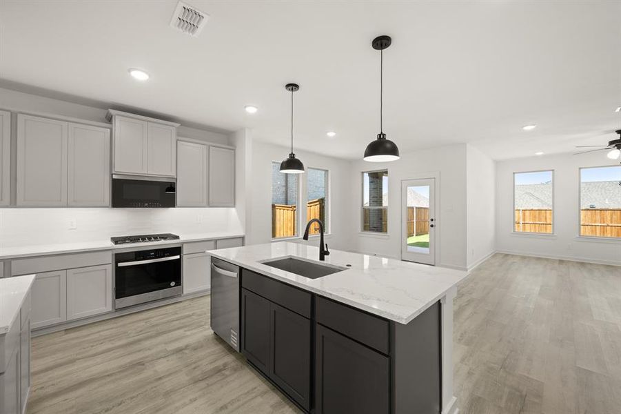 328 Deer Ridge- Kitchen-3