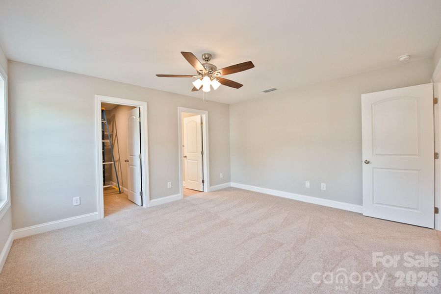 Spacious, unfurnished interior of a new home in , Landis (Image 21).