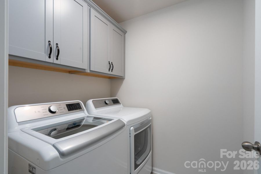 Close-up of interior finishes inside a home in Somerset, Fort Mill (Image 20).