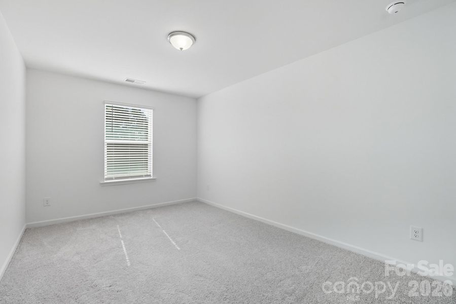 Spacious, unfurnished interior of a new home in Bellina, York (Image 30).
