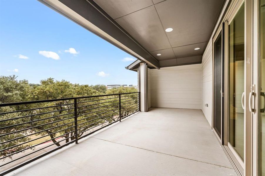 It's easy to take the party outside on this great covered deck!