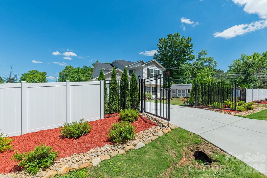 Community amenities in , Lexington (Image 27). Community amenities in , Lexington (Image 27).