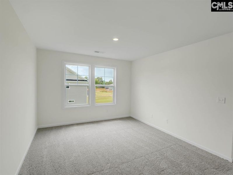 Spacious, unfurnished interior of a new home in Rolling Hills, Prosperity (Image 29).