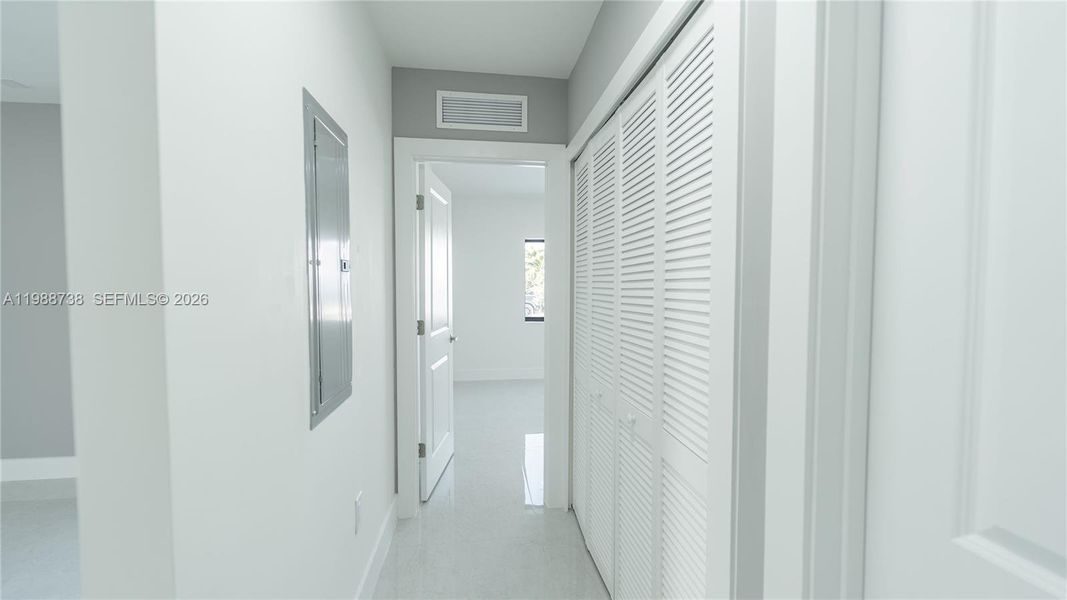 Spacious, unfurnished interior of a new home in , Miami (Image 20).