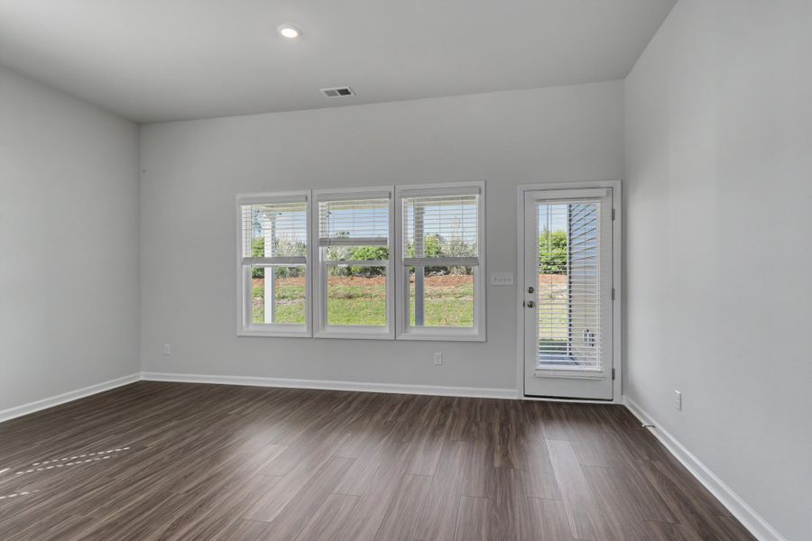 Spacious, unfurnished interior of a new home in Fairway Woods at Wyboo, Manning (Image 7). Spacious, unfurnished interior of a new home in Fairway Woods at Wyboo, Manning (Image 7).