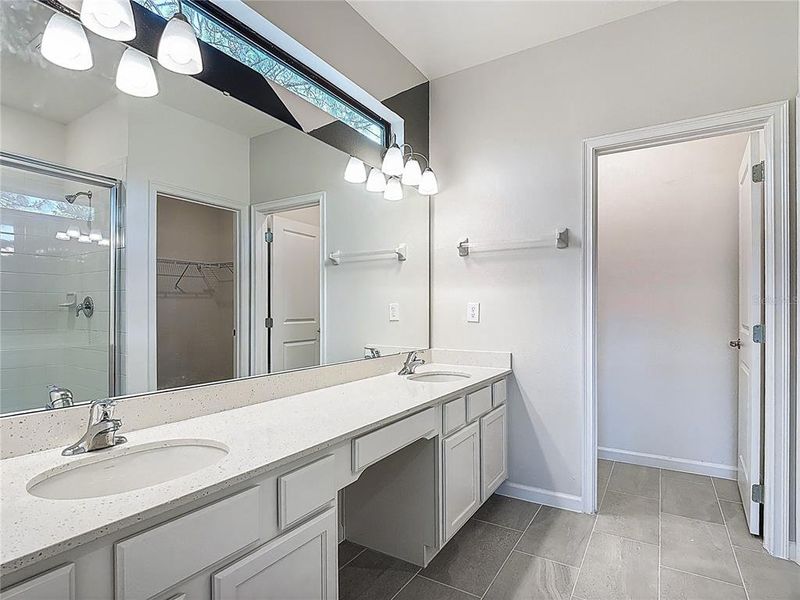 Furnished interior view inside a new home in , Davenport (Image 44).