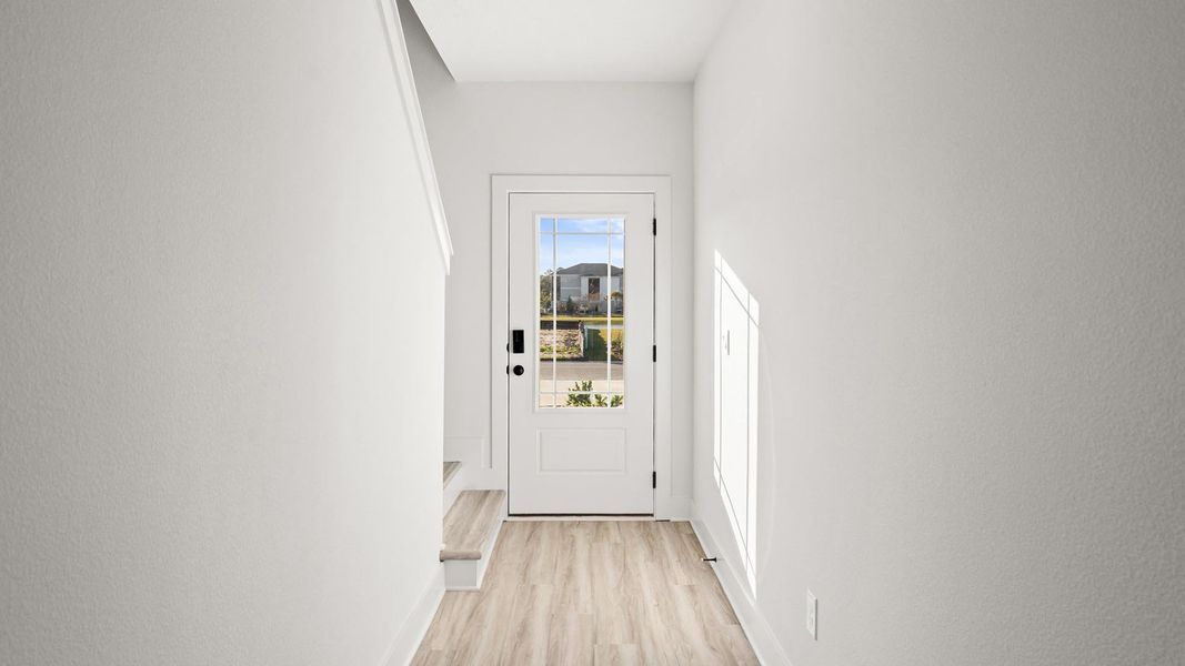 Spacious, unfurnished interior of a new home in Colonial East Townhomes, Panama City Beach (Image 16).