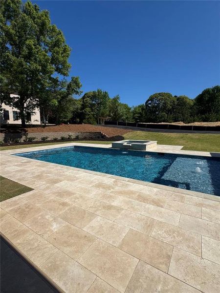 Community amenities in , Buford (Image 35).