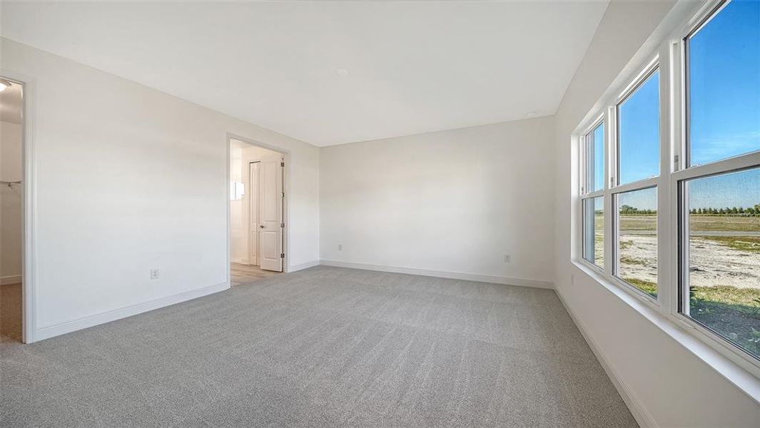 Spacious, unfurnished interior of a new home in Windward, Sarasota (Image 21). Spacious, unfurnished interior of a new home in Windward, Sarasota (Image 21).