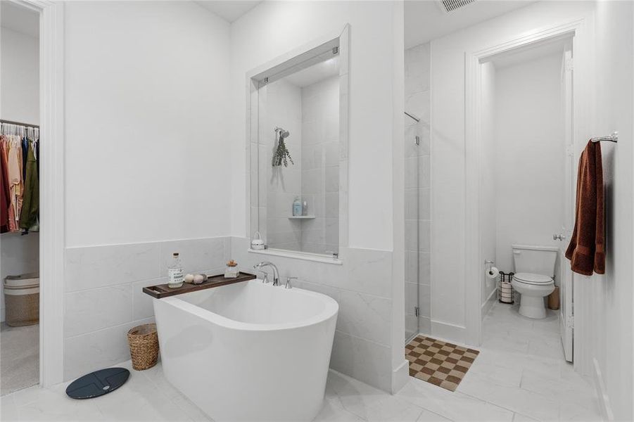 Furnished interior view inside a new home in Sonoma Verde, McLendon-Chisholm (Image 36).