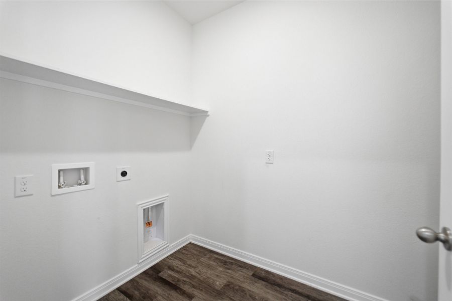 Spacious, unfurnished interior of a new home in La Terra, Celina (Image 24). Spacious, unfurnished interior of a new home in La Terra, Celina (Image 24).