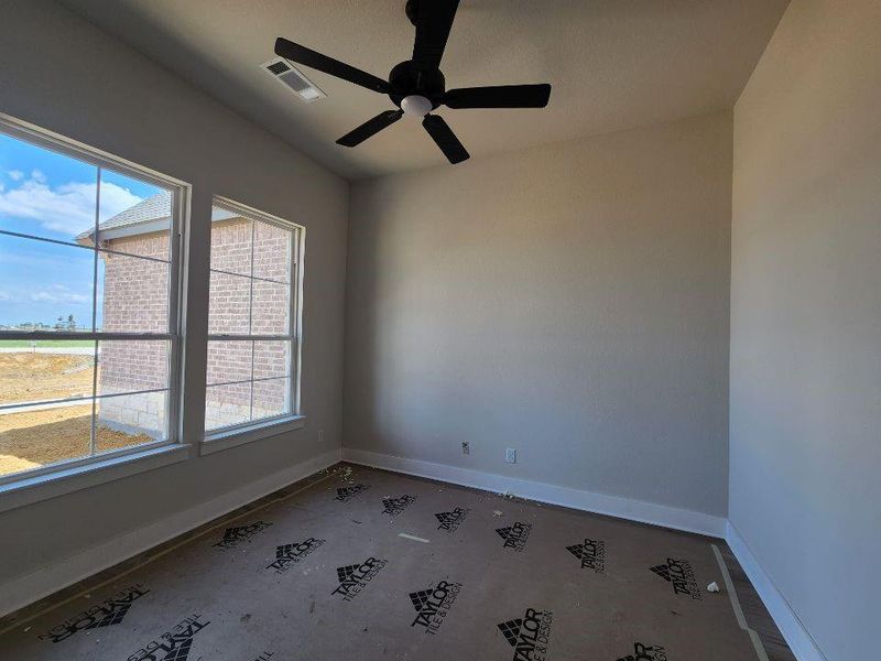 Image 12 of a home in Rocky Top.