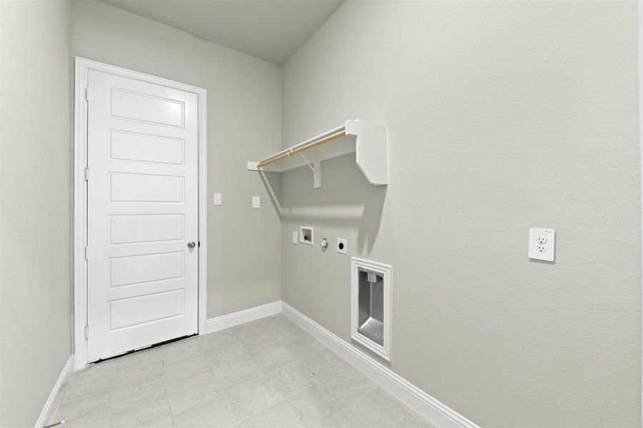 Spacious, unfurnished interior of a new home in Kentsdale Farms, DeSoto (Image 32). Spacious, unfurnished interior of a new home in Kentsdale Farms, DeSoto (Image 32).