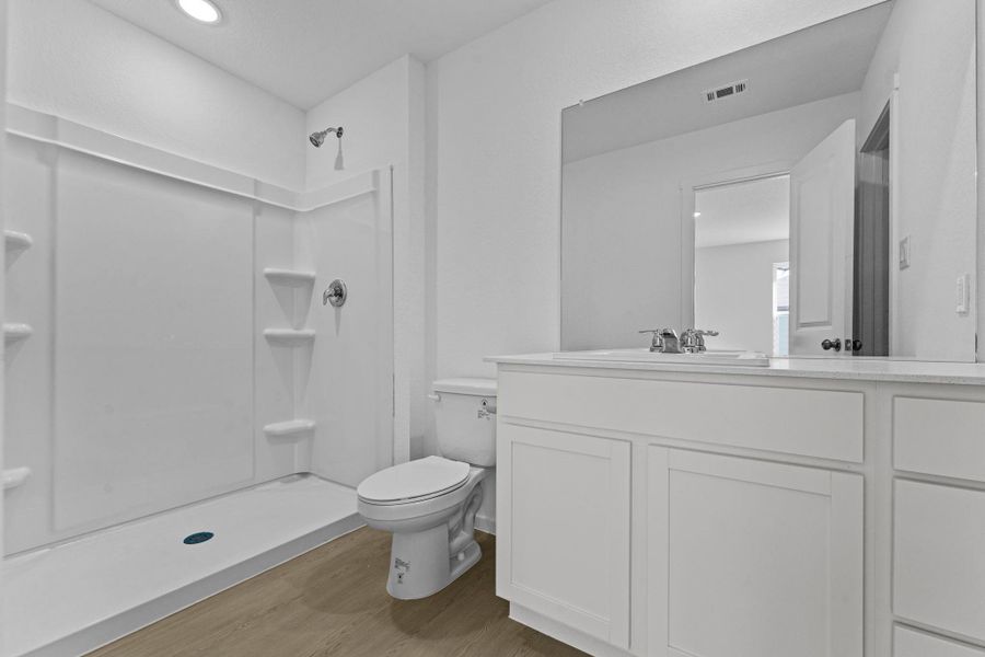 Furnished interior view inside a new home in Friendship Oaks, Fredericksburg (Image 9).