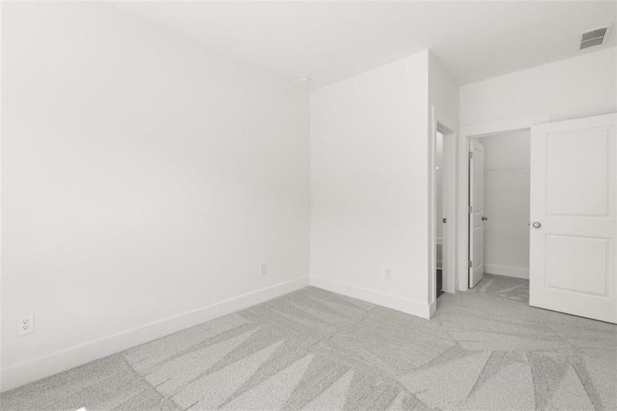 Spacious, unfurnished interior of a new home in Traditions of Braselton, Jefferson (Image 23).