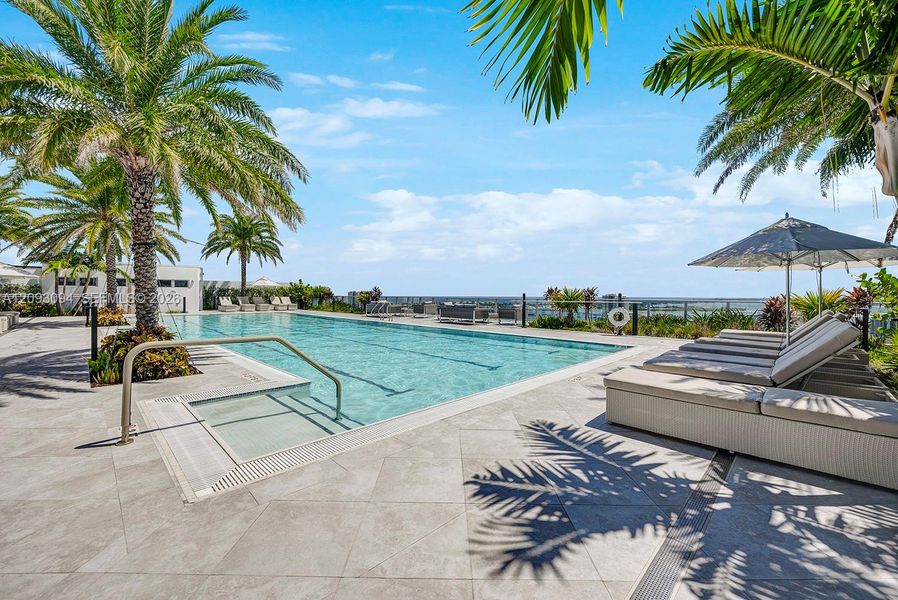 Community amenities in , West Palm Beach (Image 69). Community amenities in , West Palm Beach (Image 69).