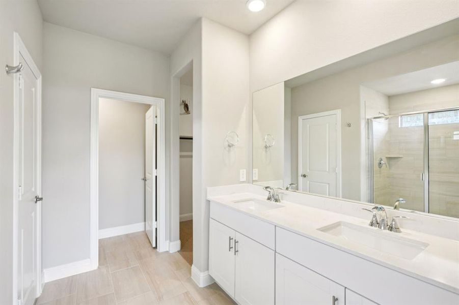 Photo is not of the actual home, but is an inspirational photo of builder’s model home and may depict options, furnishings, and/or decorator features that are not included. Photo is not of the actual home, but is an inspirational photo of builder’s model home and may depict options, furnishings, and/or decorator features that are not included.