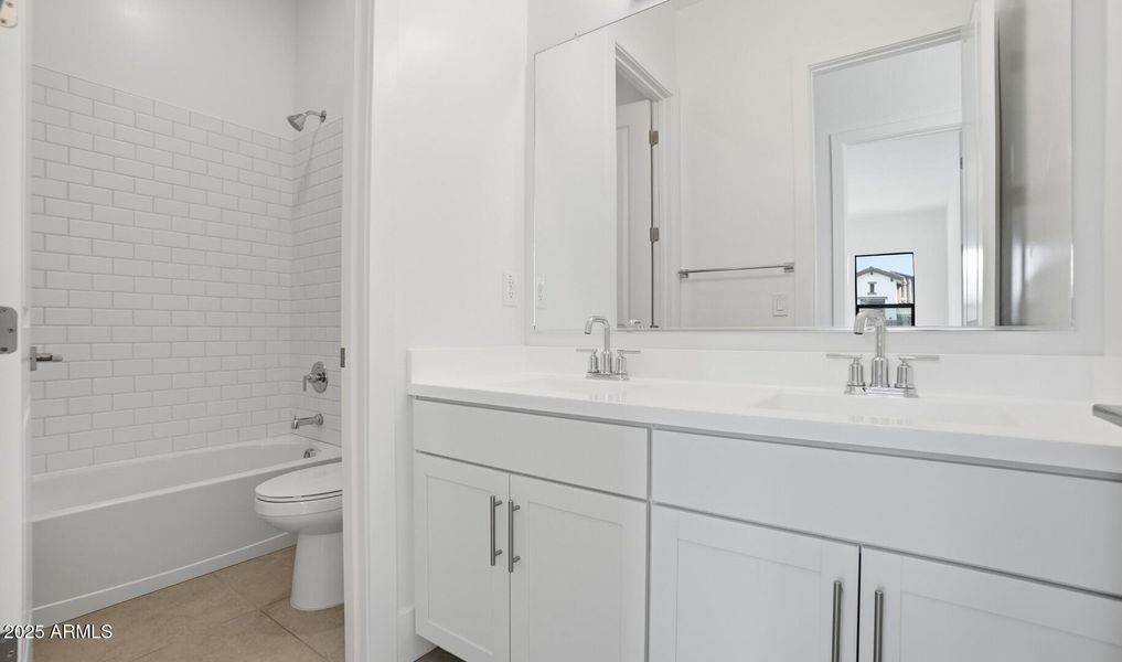 Edgewood Estates Lot #77 Hall Bath (Larg Edgewood Estates Lot #77 Hall Bath (Larg