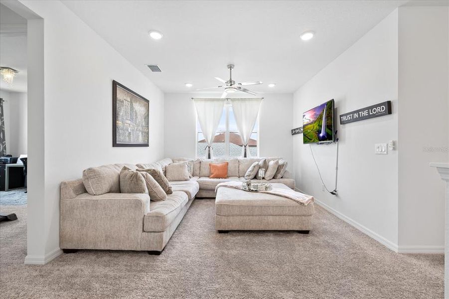 Furnished interior view inside a new home in Hilltop Point, Dade City (Image 10).