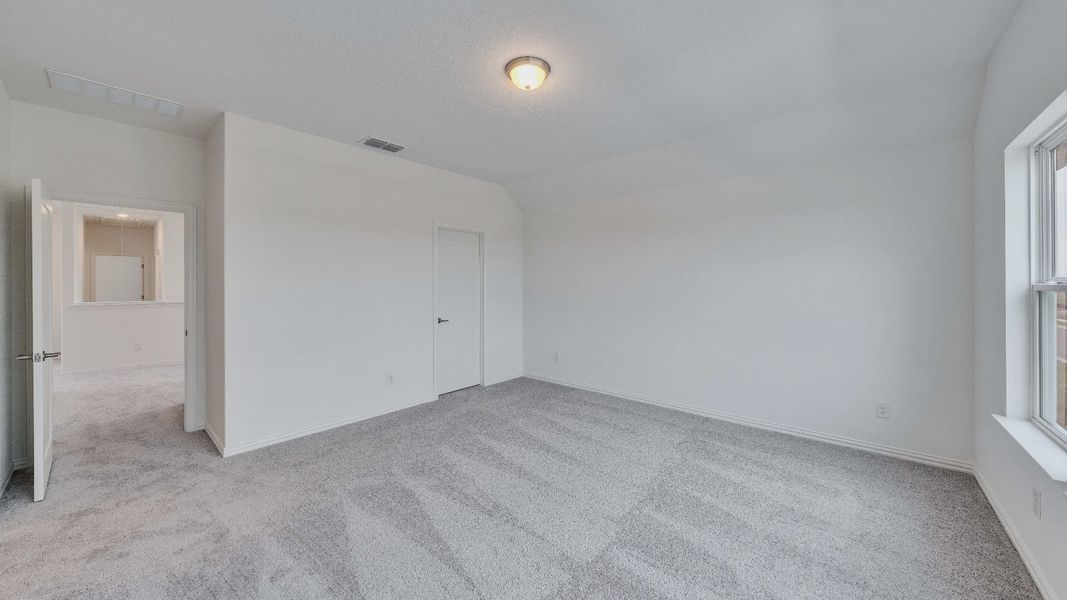 Furnished interior view inside a new home in Spring Creek, Taylor (Image 16).