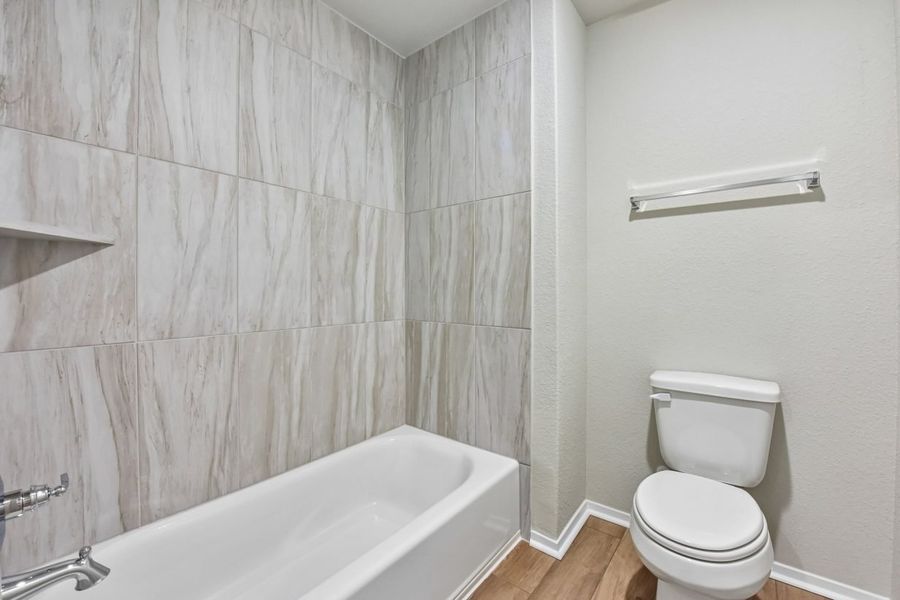 Furnished interior view inside a new home in Edgebrooke, Pflugerville (Image 13).