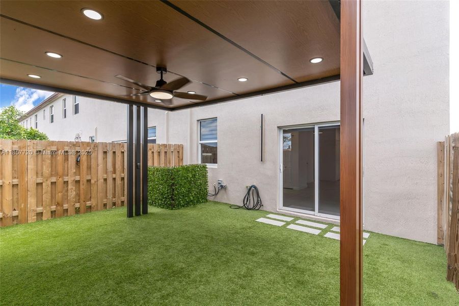 Image 27 of a home in .