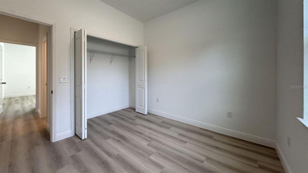 Spacious, unfurnished interior of a new home in , Dunnellon (Image 12).