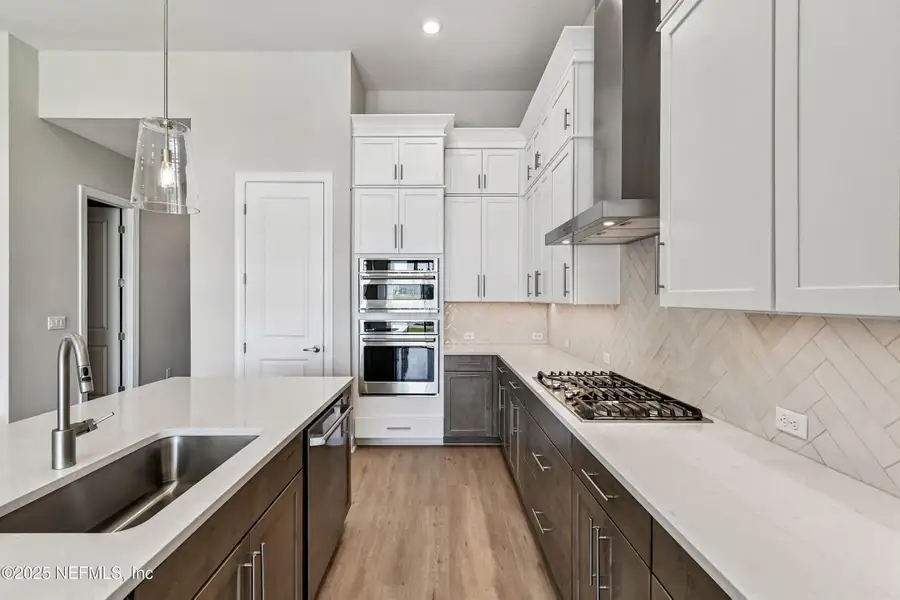Furnished interior view inside a new home in , Jacksonville (Image 8).