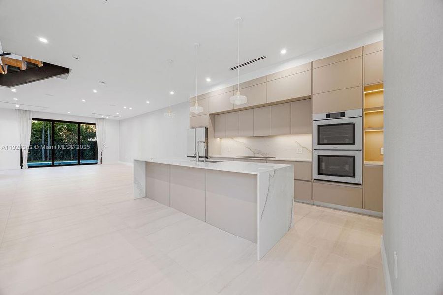 Furnished interior view inside a new home in , Fort Lauderdale (Image 80).