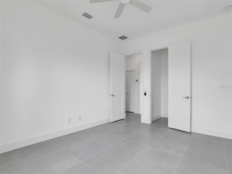 Spacious, unfurnished interior of a new home in , Port Charlotte (Image 42).