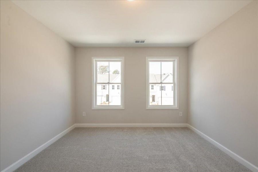 Spacious, unfurnished interior of a new home in Cherokee Township, Acworth (Image 22).